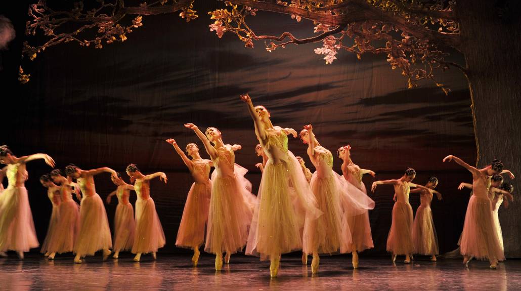 年中大庆狂欢72小时冰点折扣予您来惠!pg电子模拟器616-618番禺万达(图3) 年中大庆狂欢72小时冰点折扣予您来惠!pg电子模拟器616-618番禺万达(图3)